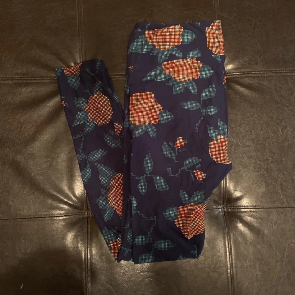 Lularoe TC leggings Disney digital roses